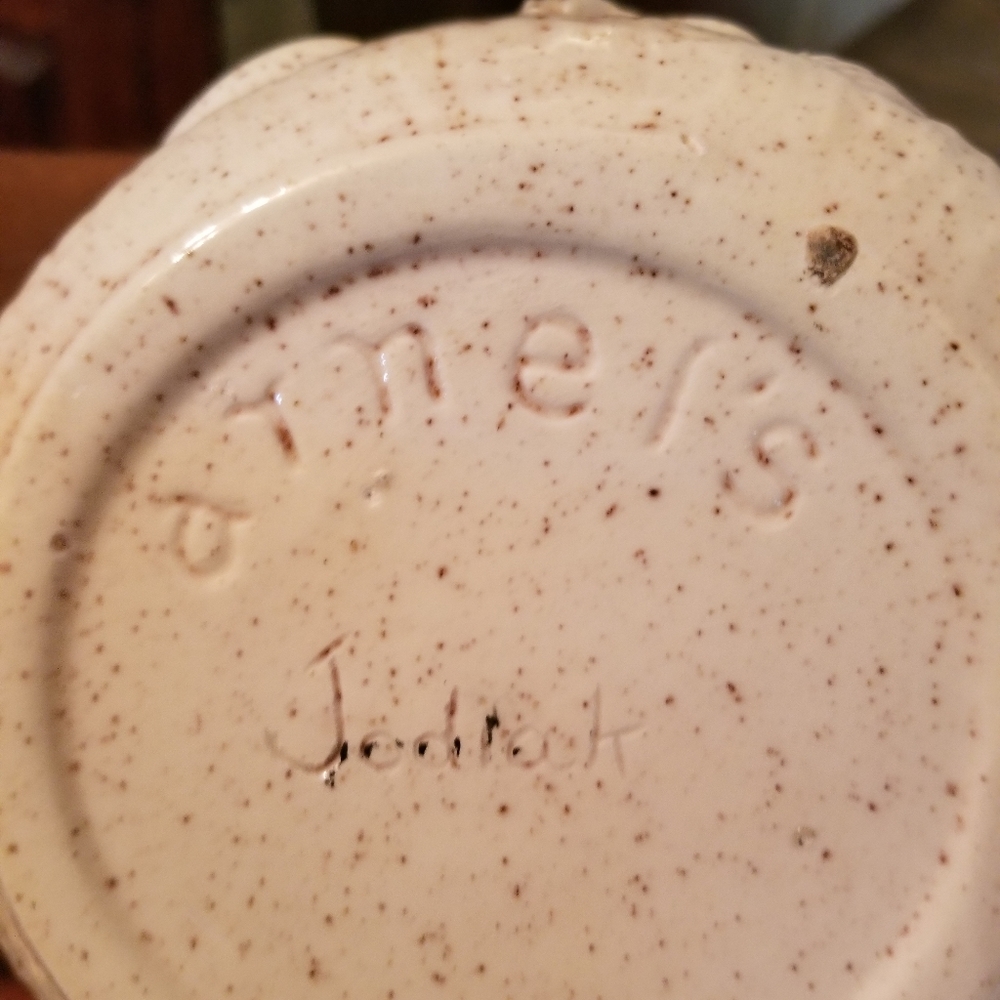 Arner's mushroom pitcher - Picture 3 of 3